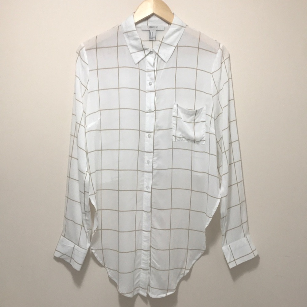 Forever 21 Cropped Striped Shirt. M